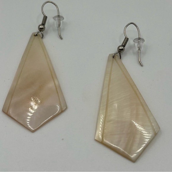 Vintage Mother of Pearl Geometric Dangle Earrings - Picture 2 of 4
